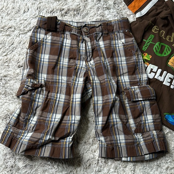 3T boys cargo shorts with adjustable waist plaid brown, nickelodeon, Dora shirt - Picture 6 of 8